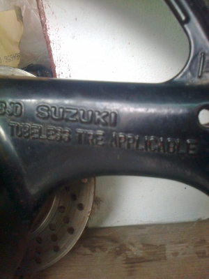 ล้อหลังsuzuki gsxr400 r5 18นี้ว ล้อหลังsuzuki gsxr400 r5 18นี้ว