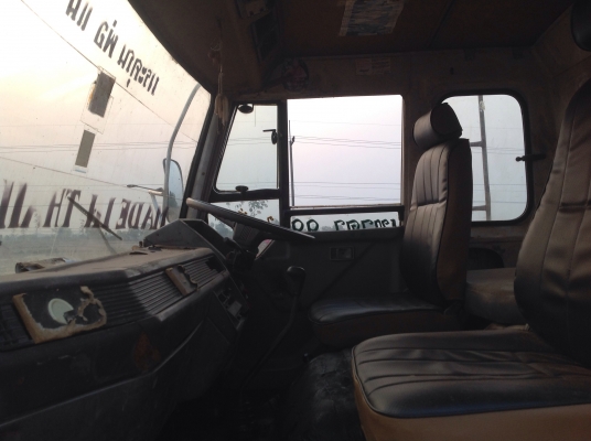 MITSUBISHI. FN215K. 10ล้อเพลาเดียวท้ายลากขึ้นแบคโฮทะเบียนพร้อมเครื่อง175แรง