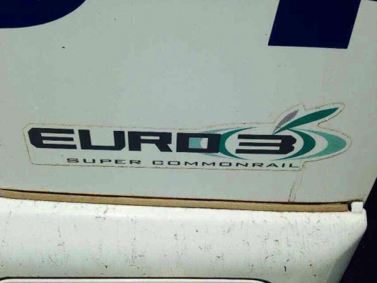 อีซูซุ 6 ล้อ หัวลาก GVR  300 แรงม้า. ปี 52  (  รถวิ่ง 1xx,xxx กว่า กม.)   สนใจติดต่อ 081 - 6079515