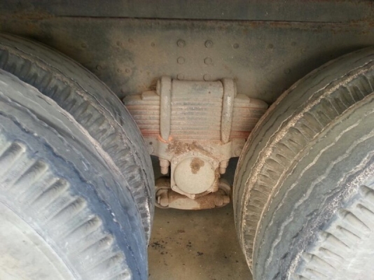 รถฮีโน่  10 ล้อ ตู้เย็น  195 แรงม้า. ปี 38  สนใจติดต่อ 081 - 6079515