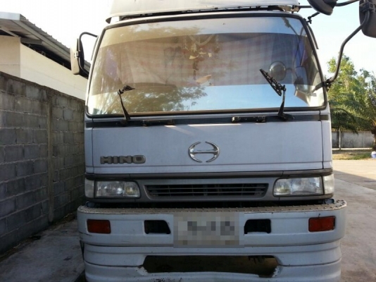 รถฮีโน่  10 ล้อ ตู้เย็น  195 แรงม้า. ปี 38  สนใจติดต่อ 081 - 6079515