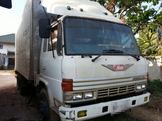 รถฮีโน่ 10 ล้อ ตู้เย็น  187 แรงม้า.  สนใจติดต่อ 081 - 6079515