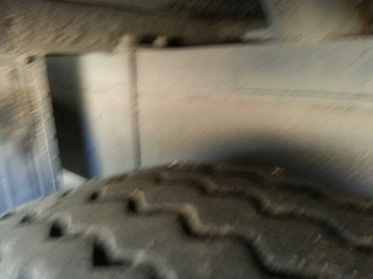 รถฮีโน่ 10 ล้อ ตู้เย็น  187 แรงม้า.  สนใจติดต่อ 081 - 6079515