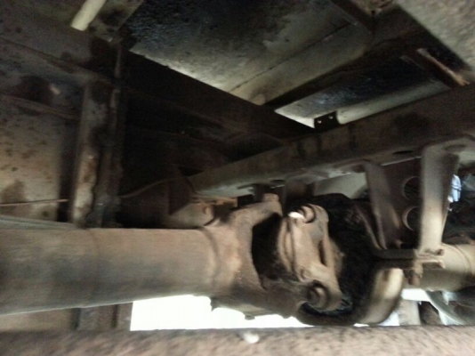 รถฮีโน่ 10 ล้อ ตู้เย็น  187 แรงม้า.  สนใจติดต่อ 081 - 6079515