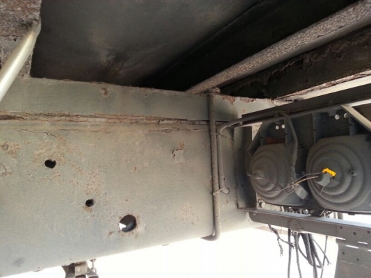 รถฮีโน่ 10 ล้อ ตู้เย็น  187 แรงม้า.  สนใจติดต่อ 081 - 6079515