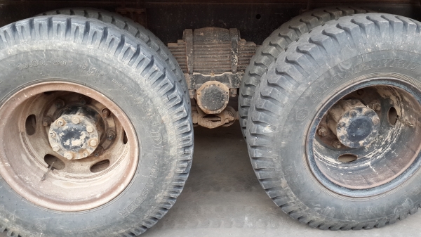 ขายด่วนไอ้หลงเบรคใหญ่195แรงสองเพลาดั้มสภาพพร้ทมใช้โทร0843923995