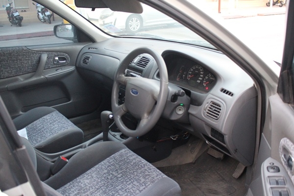 ขาย FORD LASER ปี2000 ออโต้แก๊ส สีสวยร้อยเปอร์เซ็ฯพร้อมใช้งาน