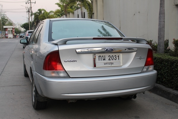 ขาย FORD LASER ปี2000 ออโต้แก๊ส สีสวยร้อยเปอร์เซ็ฯพร้อมใช้งาน