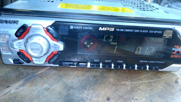 เครื่องเล่นวิทยุ SONY  CD/MP3 50W สภาพสวยครับ