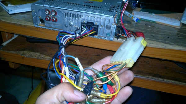 เครื่องเล่นวิทยุ SONY  CD/MP3 50W สภาพสวยครับ