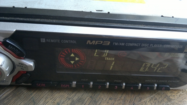 เครื่องเล่นวิทยุ SONY  CD/MP3 50W สภาพสวยครับ