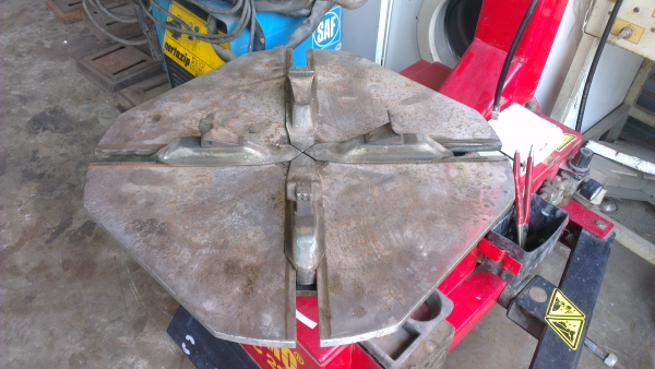 Sell> ขายเหมาเลิกกิจการ ร้านยาง เครื่องถอดยาง+เครื่องถ่วงล้อ+ตัวสตรีมความร้อน กำแพงแสน นครปฐมครับ Sell> ขายเหมาเลิกกิจการ ร้านยาง เครื่องถอดยาง+เครื่องถ่วงล้อ+ตัวสตรีมความร้อน กำแพงแสน นครปฐมครับ