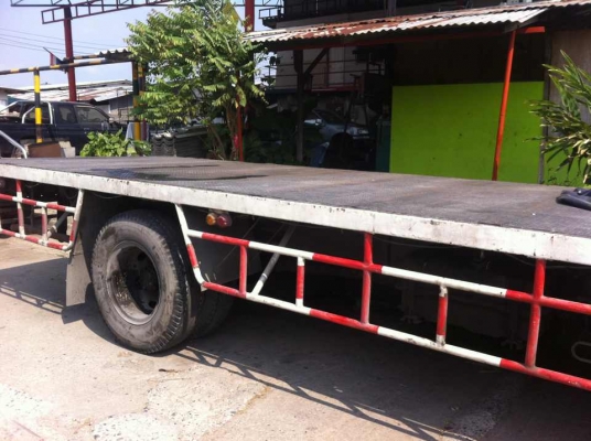 ขายด่วนรถอีซูซุเจซีเอ็มช่วงยาว6เมตร20ปี33สภาพพร้อมใช้เครื่อง6บีจี1เบกร์ชิปฟี่เครื่องดียางเต็มสนใจติดต่อด่วนมาก