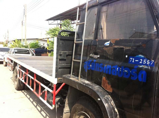 ขายด่วนรถอีซูซุเจซีเอ็มช่วงยาว6เมตร20ปี33สภาพพร้อมใช้เครื่อง6บีจี1เบกร์ชิปฟี่เครื่องดียางเต็มสนใจติดต่อด่วนมาก