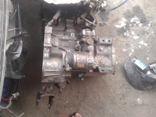 ขายเกียร์ธรรมดา3Sขับหน้า  ลิมิเต็ด 4500 บาท