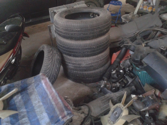 ขายยางขอบ17" 265 65 R17 4เส้น ปี09 1800