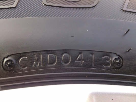 ขายแม็ก ALL NEW MAZDA พร้อมยางบริสโตน 265/65R17 ยางสัปดาห์ที่04 ปี13 ดอกยางสวยนิ่มลึกเท่ากันไม่ร้าวไม่แตกลายสภาพยาง 95\% จำนวน 1 ชุด