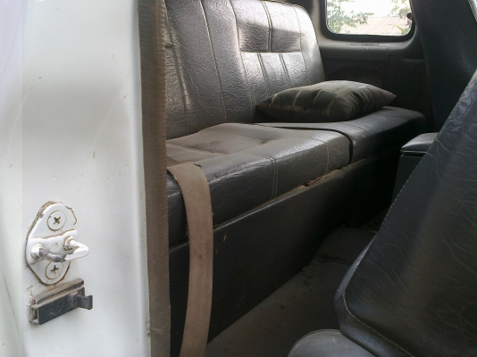 รถสวยเดิม ๆ พร้อมใช้