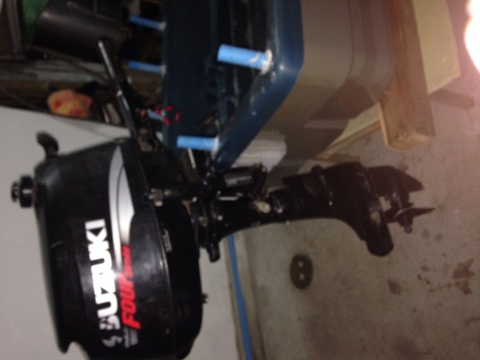 เครื่องเรือ SUZUKI 6 hp fourstoke หางสั้น