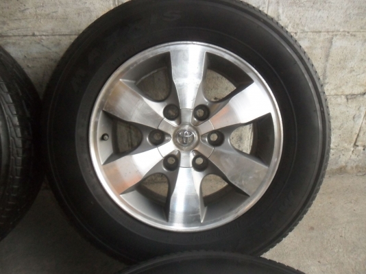 ล้อแม็ก 16นิ้ว 6รู วีโก้ ยาง215/70R16 สวยๆ 4 ล้อ ราคา 6900 บาท