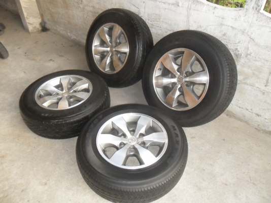 ล้อแม็ก 16นิ้ว 6รู วีโก้ ยาง215/70R16 สวยๆ 4 ล้อ ราคา 6900 บาท ล้อแม็ก 16นิ้ว 6รู วีโก้ ยาง215/70R16 สวยๆ 4 ล้อ ราคา 6900 บาท