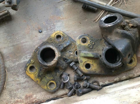 ขายกะบะดัมพ์ 6 ล้อ สภาพดีพร้อมใช้งาน ยาว 3.20 ม. ชัชซีกว้าง 0.70 ม.