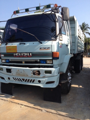 ขายรถสิบล้อ รถสวย สภาพดี พร้อมใช้งาน  0819563995