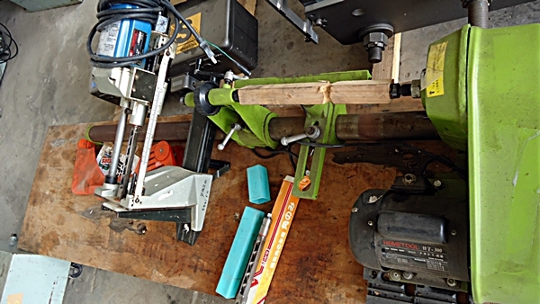 ขายเครื่องกลึงไม้และเครื่องเจาะรูเดือยเหลี่ยมจากญี่ปุ่น