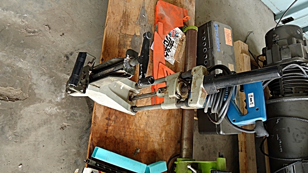 ขายเครื่องกลึงไม้และเครื่องเจาะรูเดือยเหลี่ยมจากญี่ปุ่น