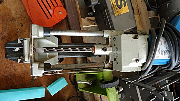 ขายเครื่องกลึงไม้และเครื่องเจาะรูเดือยเหลี่ยมจากญี่ปุ่น