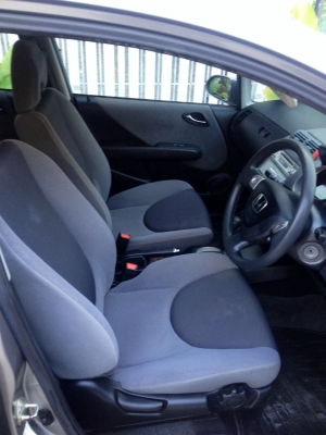 ขาย JAZZ ปี 06 ABS AIRBAG เกียร์ Auto รถบ้าน มือเดียว พร้อมใช้งาน ขาย JAZZ ปี 06 ABS AIRBAG เกียร์ Auto รถบ้าน มือเดียว พร้อมใช้งาน