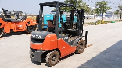 ขายด่วน!!! รถฟอล์คลิฟท์ TOYOTA 02-8FGL20 ซีเรียล 8FGL25-31783 ราคาพิเศษ นำเข้าจากญี่ปุ่น