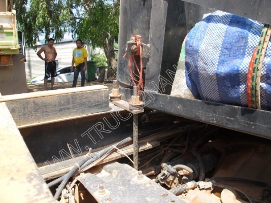 รถบรรทุก 6 ล้อดั๊มพ์ ยี่ห้อ ISUZU รถบรรทุก 6 ล้อดั๊มพ์ ยี่ห้อ ISUZU