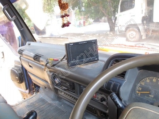 รถบรรทุก 6 ล้อดั๊มพ์ ยี่ห้อ ISUZU รถบรรทุก 6 ล้อดั๊มพ์ ยี่ห้อ ISUZU