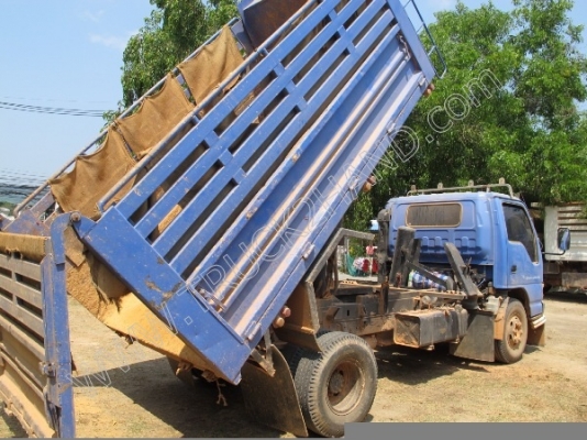 รถบรรทุก 6 ล้อดั๊มพ์ ยี่ห้อ ISUZU รถบรรทุก 6 ล้อดั๊มพ์ ยี่ห้อ ISUZU