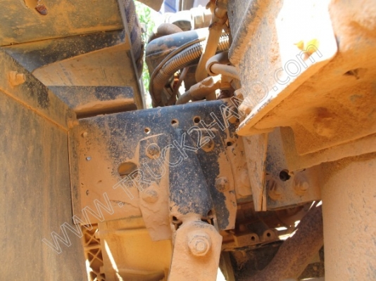 รถบรรทุก 6 ล้อดั๊มพ์ ยี่ห้อ ISUZU รถบรรทุก 6 ล้อดั๊มพ์ ยี่ห้อ ISUZU