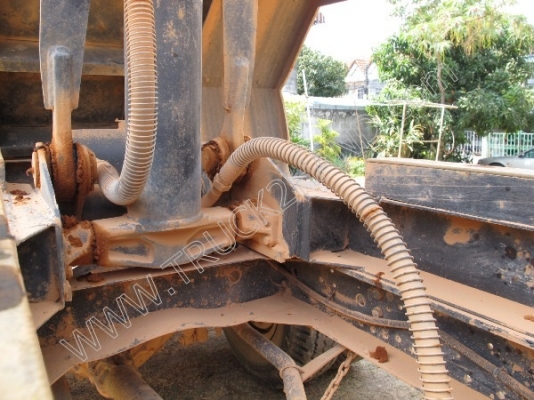 รถบรรทุก 6 ล้อดั๊มพ์ ยี่ห้อ ISUZU รถบรรทุก 6 ล้อดั๊มพ์ ยี่ห้อ ISUZU