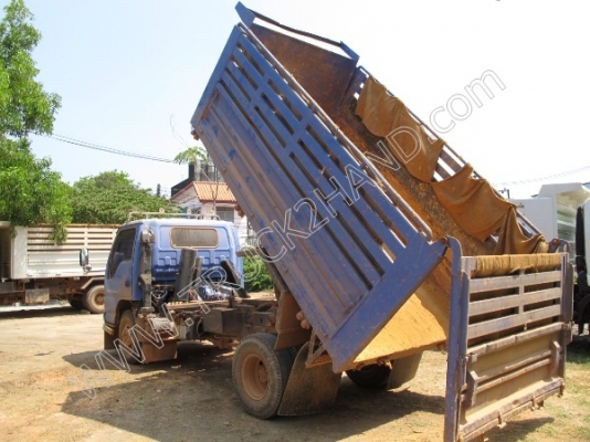 รถบรรทุก 6 ล้อดั๊มพ์ ยี่ห้อ ISUZU รถบรรทุก 6 ล้อดั๊มพ์ ยี่ห้อ ISUZU