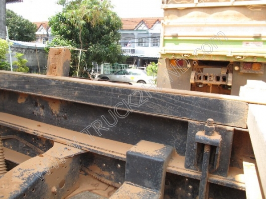 รถบรรทุก 6 ล้อดั๊มพ์ ยี่ห้อ ISUZU รถบรรทุก 6 ล้อดั๊มพ์ ยี่ห้อ ISUZU