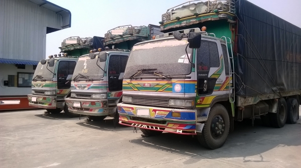 ต้องการขาย รถ 10 ล้อ Hino 1 เพลาไม่ดั้ม กะบะล่อง ต้องการขาย รถ 10 ล้อ Hino 1 เพลาไม่ดั้ม กะบะล่อง