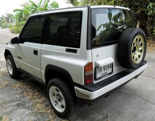 เจ้า SUZUKI, VITARA 1.6 JLX (3 Dr) ตัวเล็กๆ เจ้า SUZUKI, VITARA 1.6 JLX (3 Dr) ตัวเล็กๆ