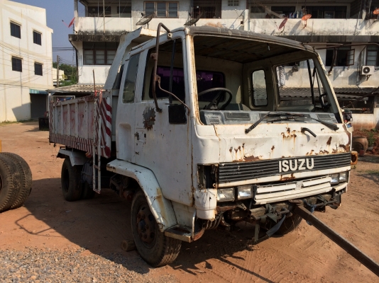 ขายรถดั้มราคาถูก