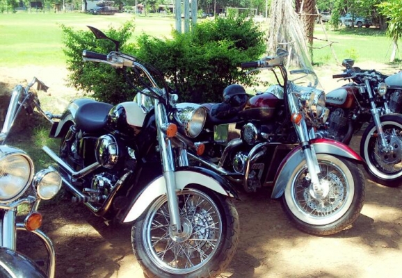 ขาย steed 400 สีแดงทับทิมสว่าง