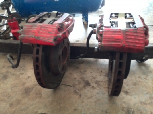 ขาย ปั้มเบรค 4pot R32 พร้อมจาน1คู่ 5000บาท