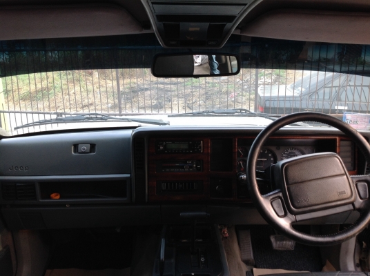 ขายรถjeep xj 4.0 limited ปี1995