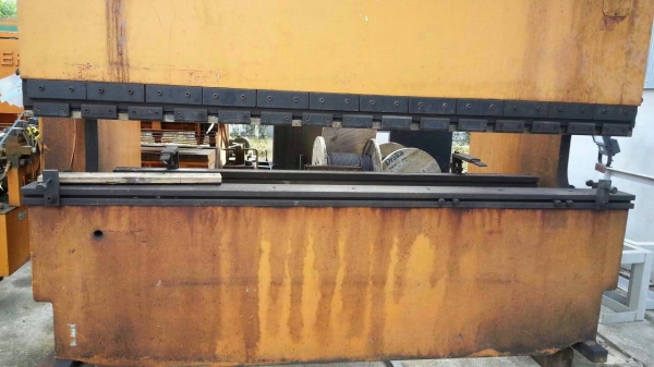 เครื่องพับเห็ก กรรไกและคว้าน3ชิ้น เครื่องพับเห็ก กรรไกและคว้าน3ชิ้น