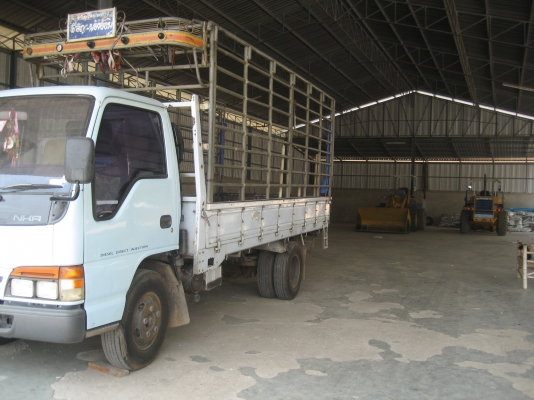 NKR  110 แรง   440,000 บาท   ( รถห้าง แท้ )