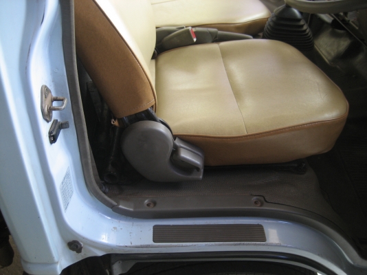 NKR  110 แรง   440,000 บาท   ( รถห้าง แท้ )