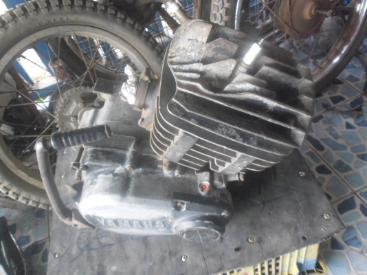 ขายเครื่องDt125 สภาพตามรูปครับแกนไม่ออ๊กไม่เชื่อม