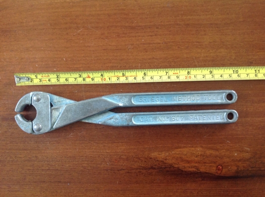 ขายคีมวินเทจ สำหรับจับท่อร้อยสาย Briegel Method Tool 607, 1/2"